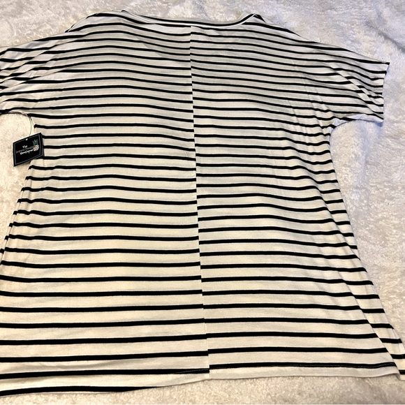 V-Neck Tee - Picture 2 of 2